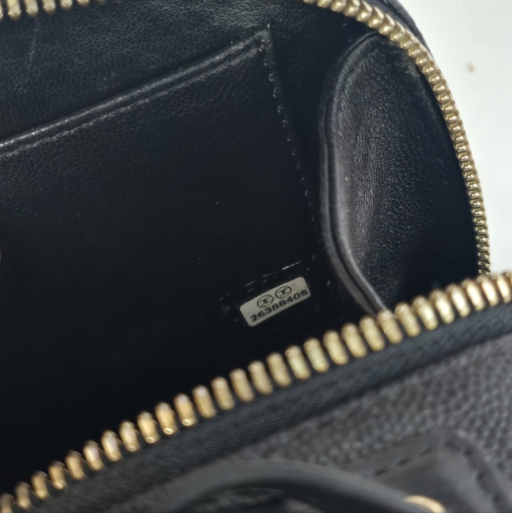 Chanel Black Quilted Leather Bag - Picture 6 of 8